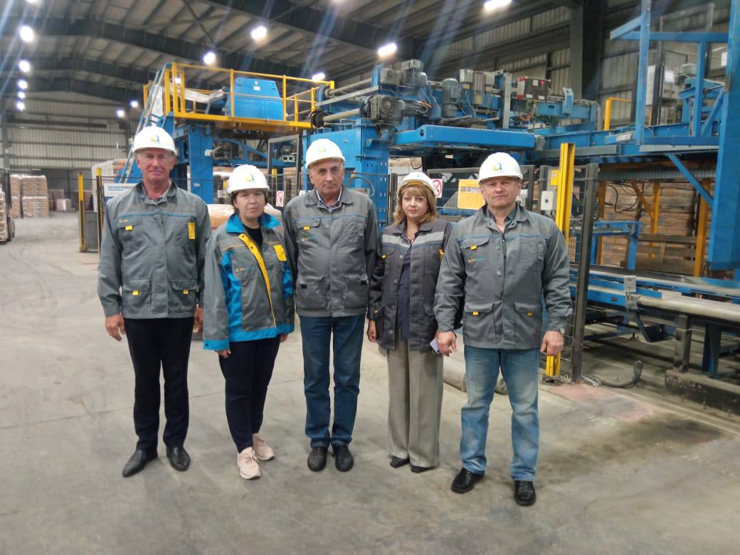 Поездка на завод ООО «Азия Цемент»